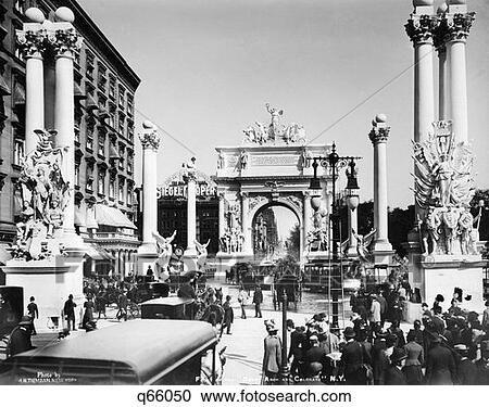 Stock Image - 1898 Triumphal Wood Plaster Arch Columns Madison Square Park Nyc Celebrate Commodore Dewey Manila Victory Spanish American War. Fotosearch