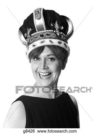 1970S Smiling Portrait Woman Wearing Queen'S Crown View Large Photo Image Stock Photograph - 1970S Smiling Portrait Woman Wearing Queen'S Crown . Fotosearch