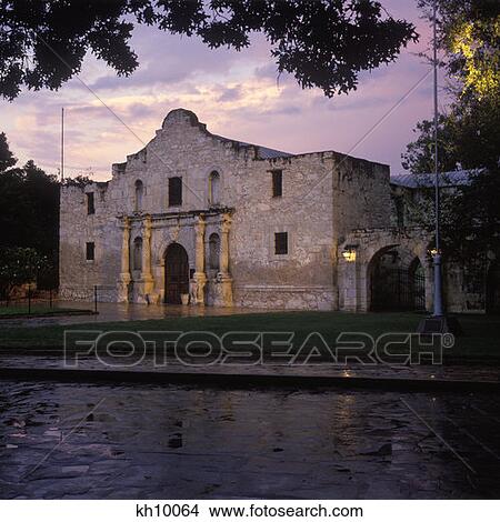 1990 Alamo At Sunset San Antonio, Texas View Large Photo Image Picture - 1990 Alamo At Sunset San Antonio, Texas. Fotosearch