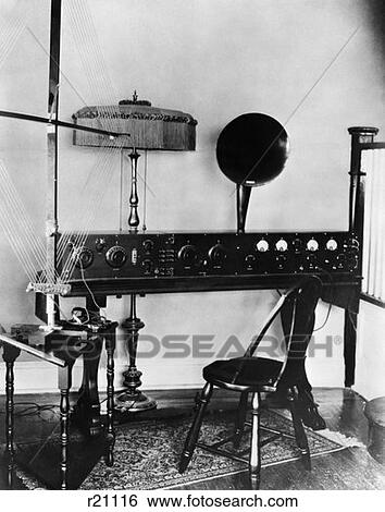 Antique Special Super Hetrodyne Radio View Large Photo Image Stock Photograph - Antique Special Super Hetrodyne Radio . Fotosearch