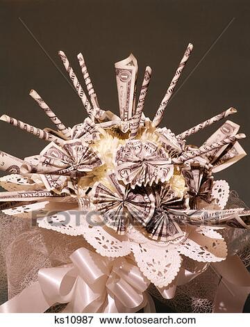 Bridal Bouquet Made Up Of Money Marriage Finances Wedding Gift