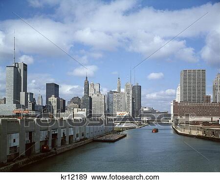 Stock Photo - Chicago River And Skyline Of Downtown Chicago, Illinois. Fotosearch