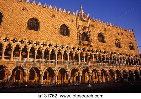 Stock Image - Doge'S Palace Venice . Fotosearch