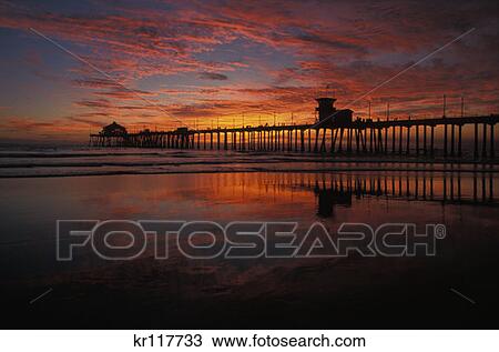 Huntington Beach Ca Huntington Beach Pier At Sunset View Large Photo Image Stock Image - Huntington Beach Ca Huntington Beach Pier At Sunset . Fotosearch