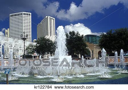 New Orleans La Fountain At The Riverwalk And Aquarium On The Right View Large Photo Image Picture - New Orleans La Fountain At The Riverwalk And Aquarium On The Right . Fotosearch