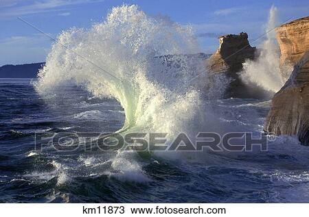 Wave Crashing Near Rock Cafe Kiwanda, Pacific City Oregon View Large Photo Image Stock Image - Wave Crashing Near Rock Cafe Kiwanda, Pacific City Oregon. Fotosearch