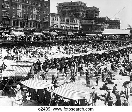 1920S Atlantic City N. J. Beach & Boardwalk View Large Photo Image Stock Photo - 1920S Atlantic City N. J. Beach & Boardwalk . Fotosearch
