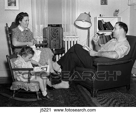 1930S-40S Family Relaxing Near Radio View Large Photo Image Stock Image - 1930S-40S Family Relaxing Near Radio . Fotosearch