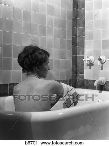 1930S Brunette Woman In Bathtub From Back View Large Photo Image Stock Image - 1930S Brunette Woman In Bathtub From Back . Fotosearch