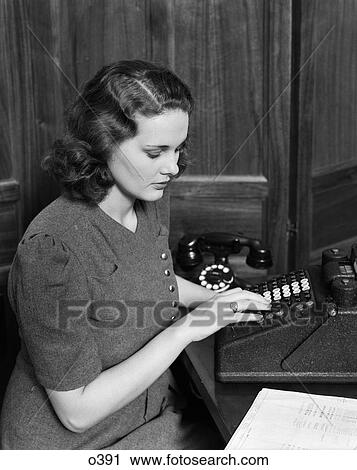 1940 1940S Woman Typing Typewriter Secretart Work Business View Large Photo Image Stock Image - 1940 1940S Woman Typing Typewriter Secretart Work Business . Fotosearch