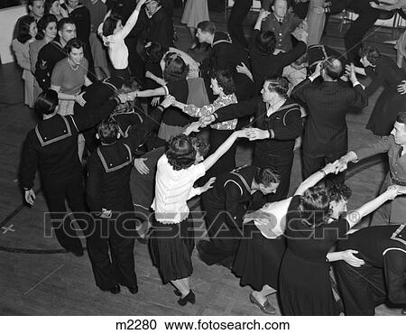 1940S Crowd Group Men Women Dancing Sailors Civilians Dance Uso View Large Photo Image Stock Image - 1940S Crowd Group Men Women Dancing Sailors Civilians Dance Uso . Fotosearch