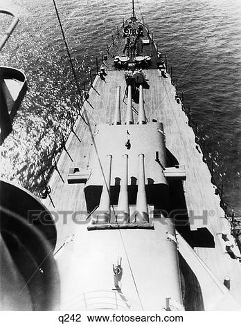 1940S Wwii Navy Ship Cruiser Bow Forecastle Deck Big Gun Turret Three Two Anchor Chain View Large Photo Image Stock Image - 1940S Wwii Navy Ship Cruiser Bow Forecastle Deck Big Gun Turret Three Two Anchor Chain . Fotosearch