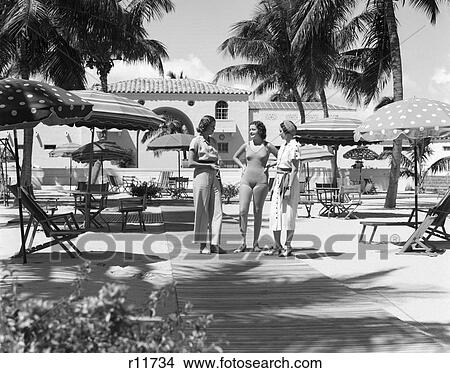 Cabana Club Nautilus Hotel Miami Beach Retro 1930 1930S View Large Photo Image Picture - Cabana Club Nautilus Hotel Miami Beach Retro 1930 1930S. Fotosearch