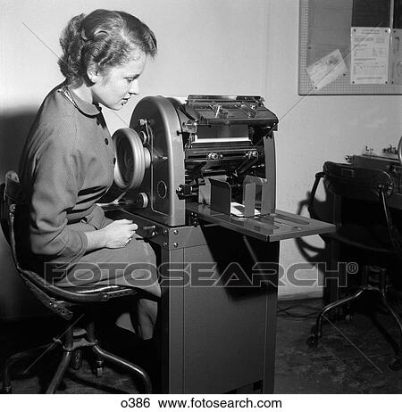 1950 1950S Retro Woman Mimiograph Machine Secretary View Large Photo Image Stock Photograph - 1950 1950S Retro Woman Mimiograph Machine Secretary . Fotosearch