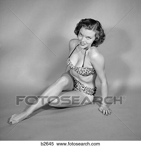 1950S Bathing Beauty In Leopard-Spotted Bikini View Large Photo Image Stock Photography - 1950S Bathing Beauty In Leopard-Spotted Bikini . Fotosearch