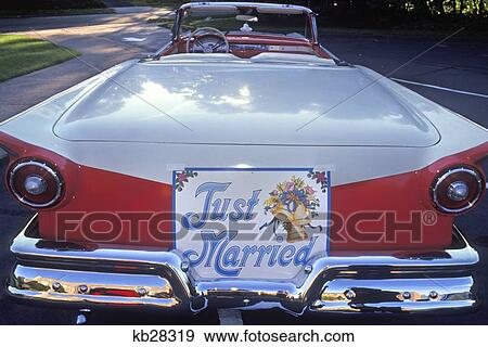 1950S Just Married Sign On Back Of Old Ford Convertible Car View Large Photo Image Stock Photo - 1950S Just Married Sign On Back Of Old Ford Convertible Car. Fotosearch