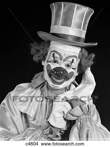 clown top hat