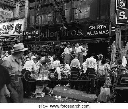1950S Sidewalk Merchants On New York'S Lower East Side View Large Photo Image Picture - 1950S Sidewalk Merchants On New York'S Lower East Side . Fotosearch
