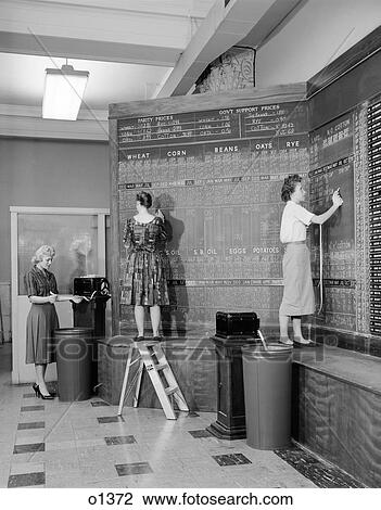 1950S Women At Chalk Quote Board In Brokerage House View Large Photo Image Stock Image - 1950S Women At Chalk Quote Board In Brokerage House . Fotosearch