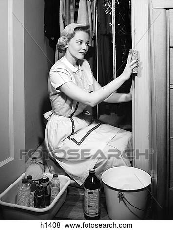 Woman Cleaning 1950 1950S Retro View Large Photo Image Stock Photo - Woman Cleaning 1950 1950S Retro. Fotosearch