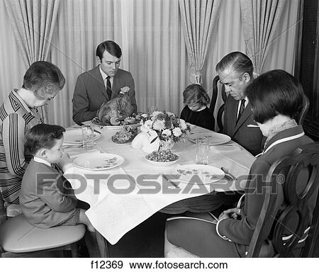 1960 1960S Retro Familly Dinner Grace Prayer View Large Photo Image Stock Photo - 1960 1960S Retro Familly Dinner Grace Prayer . Fotosearch