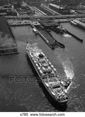 1960S Cruise Ship Leaving New York View Large Photo Image Stock Photography - 1960S Cruise Ship Leaving New York . Fotosearch