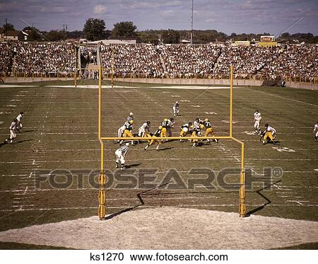 1960S Packer Vs Bear Football Game Green Bay Wisconsin Stadium View Large Photo Image Stock Image - 1960S Packer Vs Bear Football Game Green Bay Wisconsin Stadium . Fotosearch