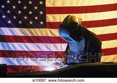 溶接工 の前 アメリカの旗 写真館 イメージ館 Ki Fotosearch