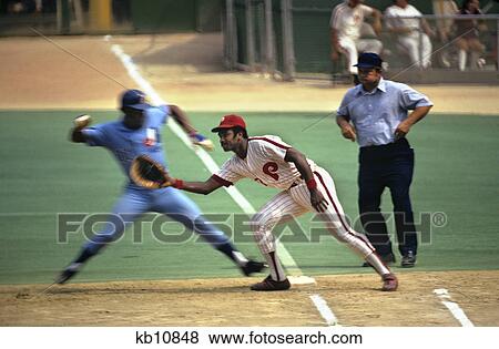 1970s professional baseball game philadelphia phillies vs montreal expos View Large Photo Image Stock Photo - 1970s professional baseball game philadelphia phillies vs montreal expos. Fotosearch