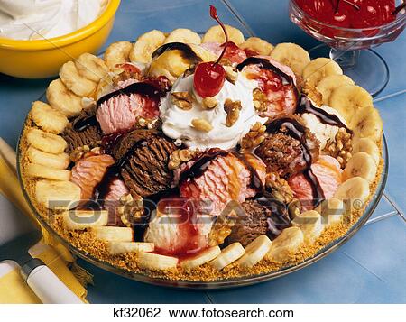 ice cream pie with sliced bananas View Large Photo Image Stock Image - ice cream pie with sliced bananas. Fotosearch