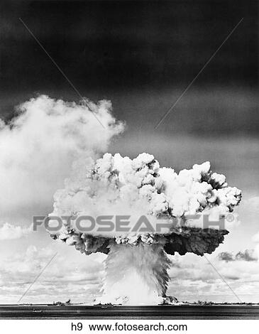 1940S 1950S Atomic Bomb Explosion Mushroom Cloud View Large Photo Image Stock Photo - 1940S 1950S Atomic Bomb Explosion Mushroom Cloud . Fotosearch
