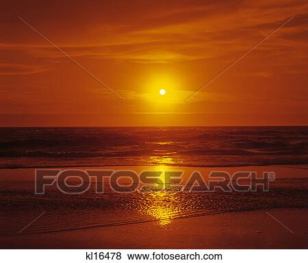 Stock Photo - 1980S Sunset Over Ocean Beach Florence Oregon Usa . Fotosearch