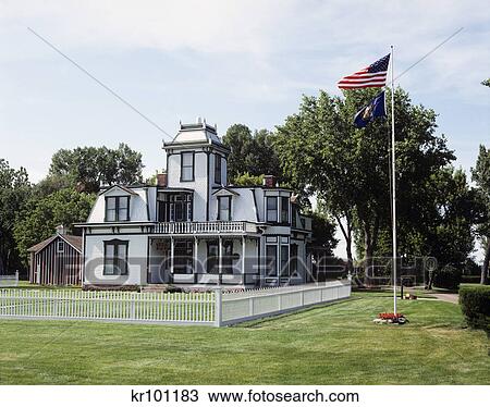 1990S Buffalo Bill Home At The Buffalo Bill Historic Park North Platte Nebraska Usa View Large Photo Image Stock Image - 1990S Buffalo Bill Home At The Buffalo Bill Historic Park North Platte Nebraska Usa. Fotosearch