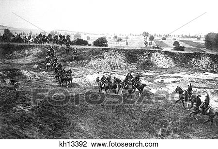 Stock Image - 1900S 1910S Ww1 Company French Dragoons Passing Behind The Lines 1915 World War 1 Cavalry Horses . Fotosearch