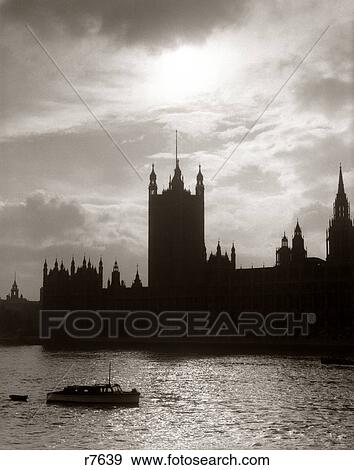 1930s 1940s HOUSES OF PARLIAMENT SILHOUETTE SKYLINE LONDON ENGLAND BLACKOUT View Large Photo Image Stock Photo - 1930s 1940s HOUSES OF PARLIAMENT SILHOUETTE SKYLINE LONDON ENGLAND BLACKOUT. Fotosearch