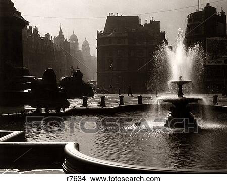 Picture - 1930s 1940s SILHOUETTE TRAFALGAR SQUARE FOUNTAIN LONDON ENGLAND. Fotosearch