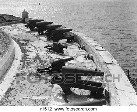 1930S Cannon At Morro Castle Havana Cuba View Large Photo Image Stock Image - 1930S Cannon At Morro Castle Havana Cuba . Fotosearch