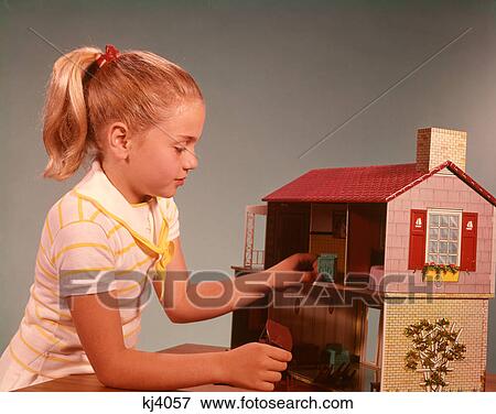 1960s dollhouse