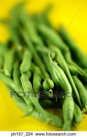 Picture - Green beans. Fotosearch
