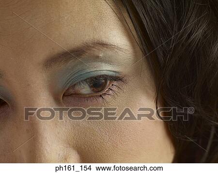 Picture - Close-up of a woman's eye. Fotosearch