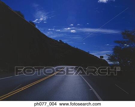 Picture - US, Hawaii, Country road. Fotosearch