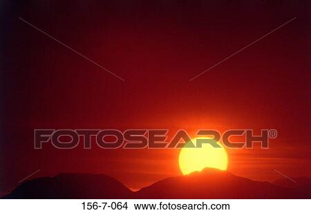 Picture - Clouds, Daybreak, Summer, Planet, RA, Heaven. Fotosearch