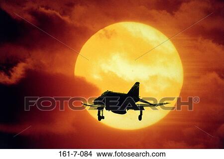US, Sky, Airplanes, Daylight, Plane, Day, Sun View Large Photo Image Picture - US, Sky, Airplanes, Daylight, Plane, Day, Sun. Fotosearch