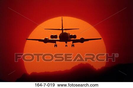 Stock Photo - Fly, Travelling, Airplanes, Outdoors, Lockhead, Aerial. Fotosearch