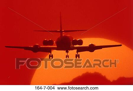 Picture - Lockhead, Outdoors, Plane, Daylight, Sun, Transport, Airplanes. Fotosearch