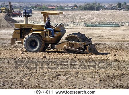 Earth, Digging, Earth, Construction, Worker, Daylight, Workers View Large Photo Image Stock Image - Earth, Digging, Earth, Construction, Worker, Daylight, Workers. Fotosearch