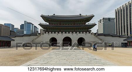 Stock Photograph - Gwanghwamun gate, Gyeongbokgung Palace; Seoul, South Korea. Fotosearch