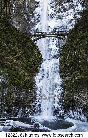 Stock Photograph - Multnomah Falls; Oregon, United States of America. Fotosearch
