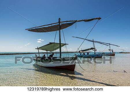Stock Photograph - People-Mid Adult (26-39). Fotosearch