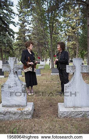 Stock Photograph - People-Seniors (61+). Fotosearch
